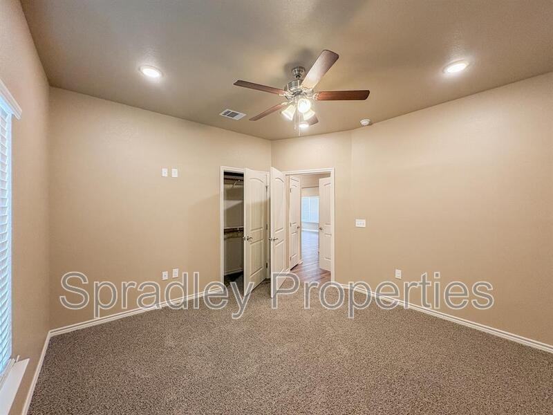 1075 Hibiscus Unit B - Photo 7 of 12