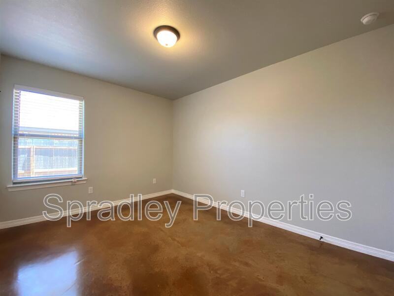 204 Juniper Dr Unit B - Photo 7 of 10