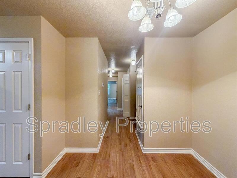 208A Andy Ln - Photo 6 of 20