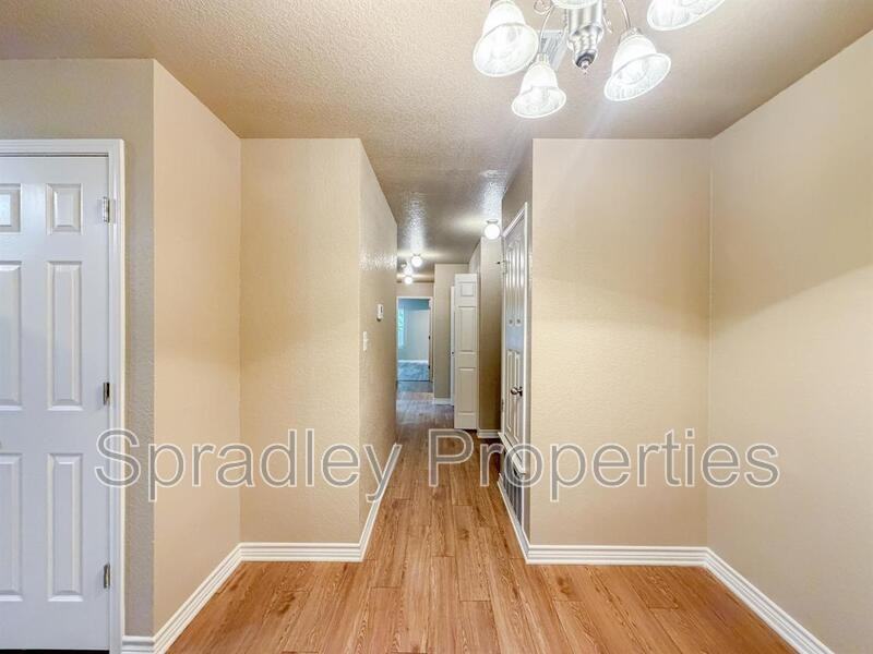 208A Andy Ln - Photo 7 of 20