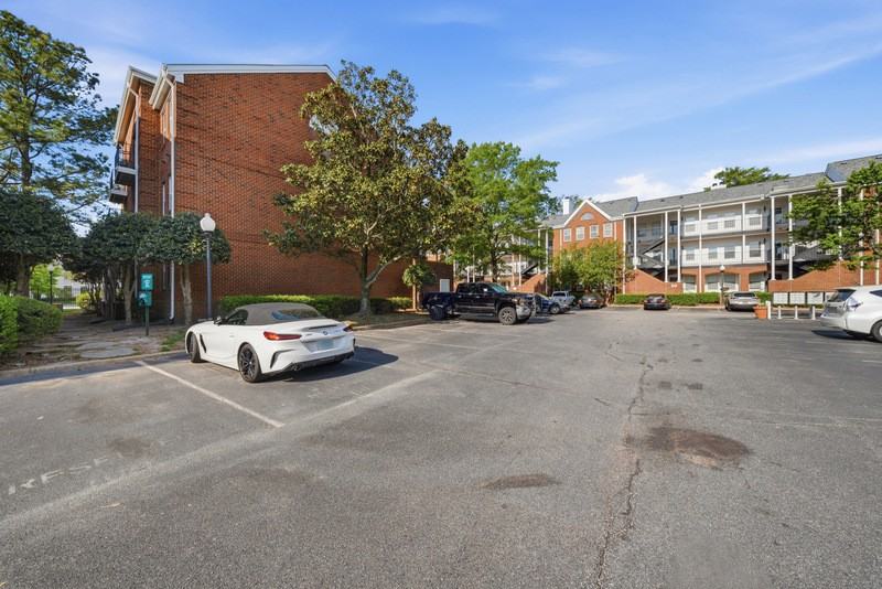 205 Westover Ave #203 - Photo 3 of 32