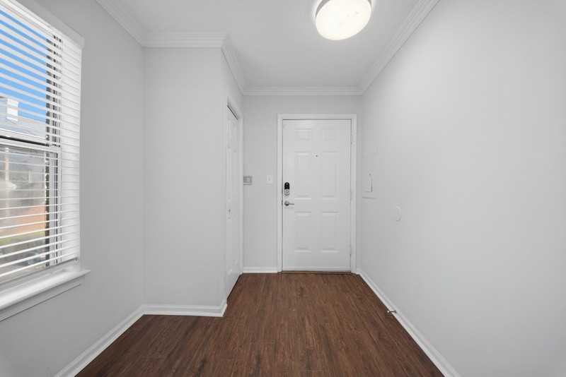 205 Westover Ave #203 - Photo 7 of 32