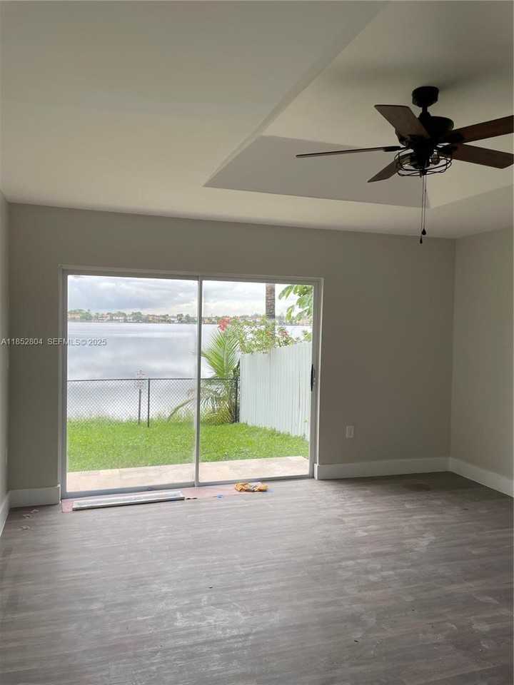 880 Northwest 123rd Court #880 - Photo 6 of 25