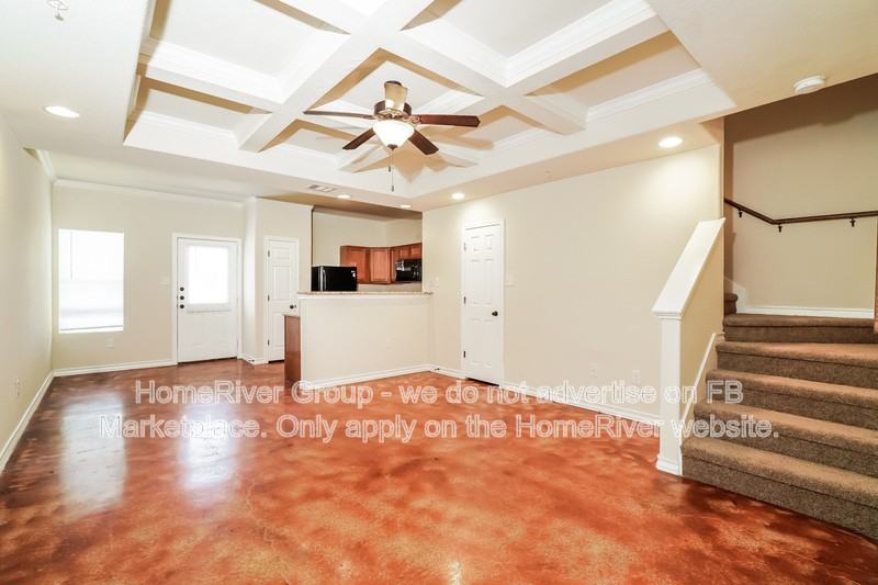 6414 Melanzane Ave #3 - Photo 4 of 19