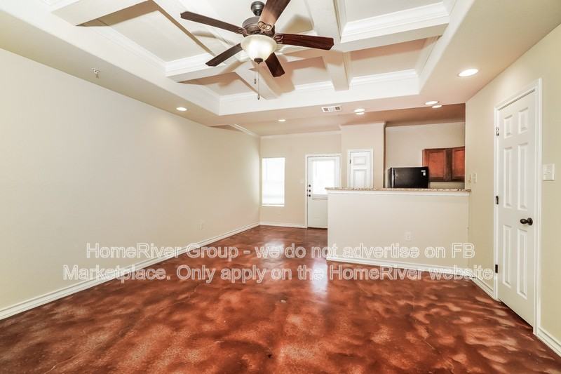 6414 Melanzane Ave #3 - Photo 5 of 19