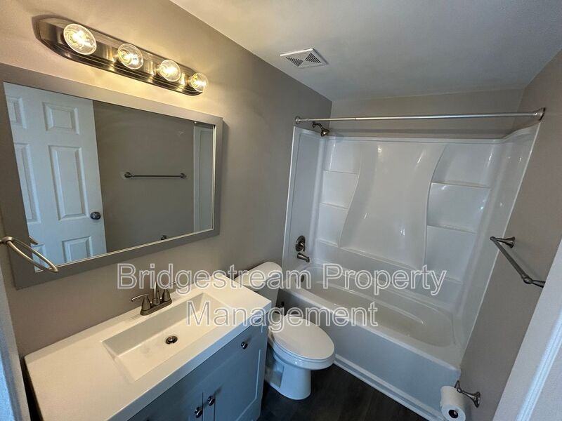 305 Bellbrook Ave #4 - Photo 7 of 8