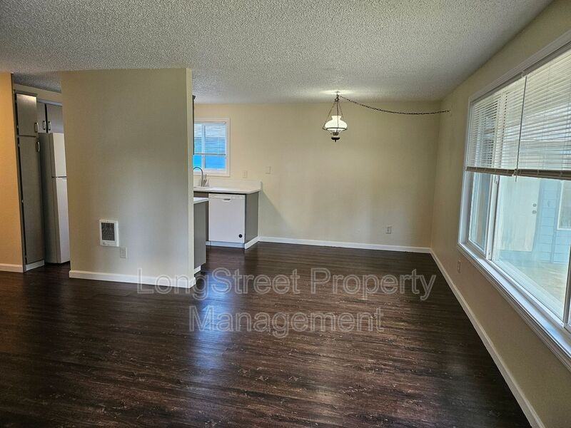 14171 Sw Allen Blvd - Photo 3 of 20