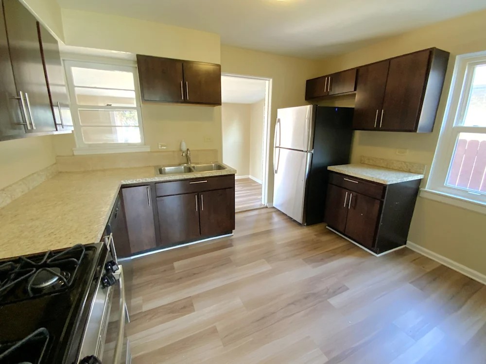 1112 Brookwood St #NA - Photo 2 of 9