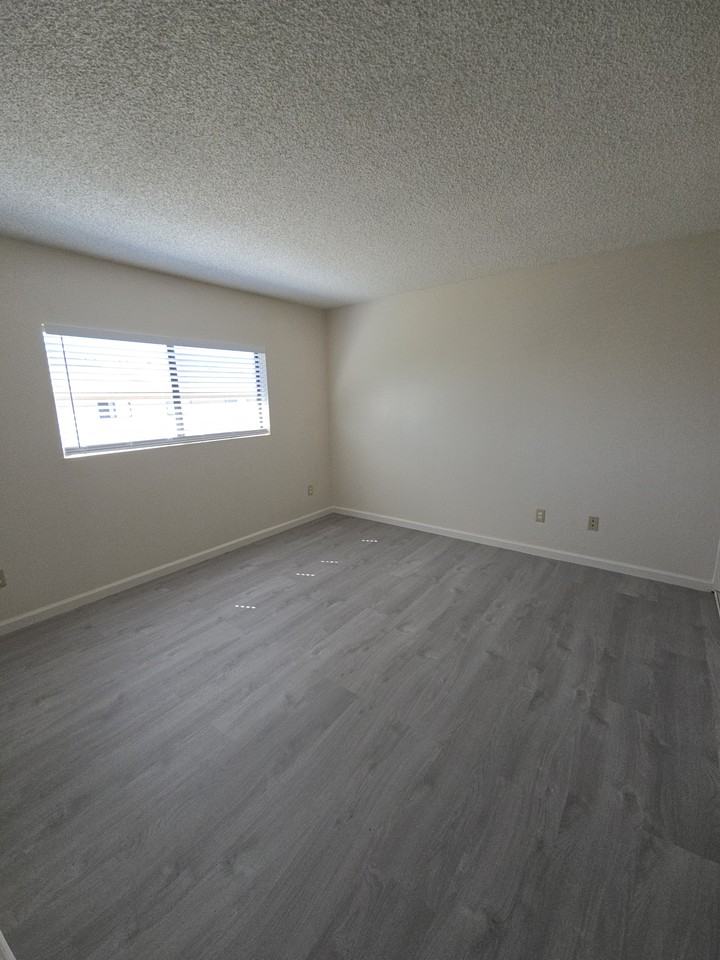 713 Corvette Dr #3 - Photo 6 of 7