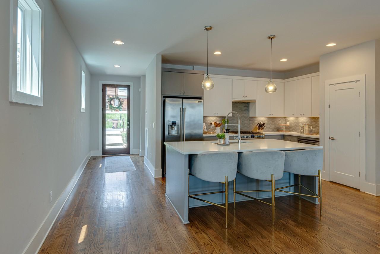 428 36th Ave N #NA - Photo 6 of 18