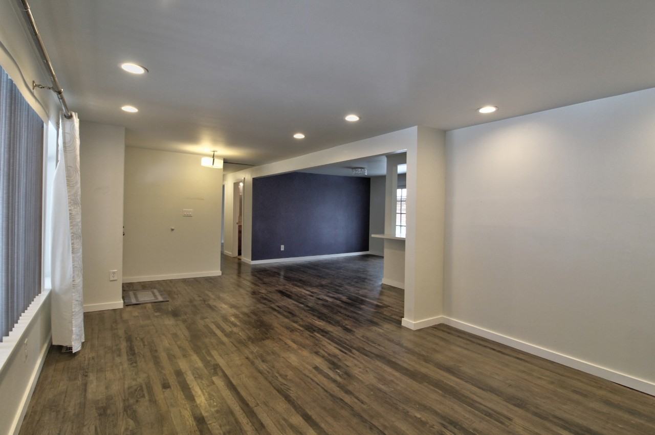 16605 Ne 87th St - Photo 4 of 12