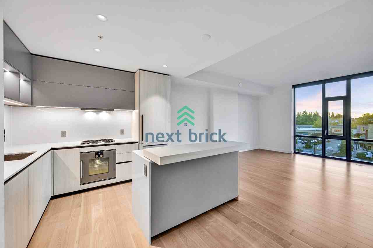 889 Avenue Sq Ne #303 - Photo 3 of 18