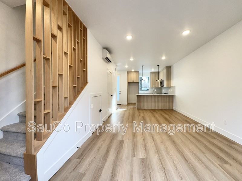 4383 Se Tolman St - Photo 7 of 15