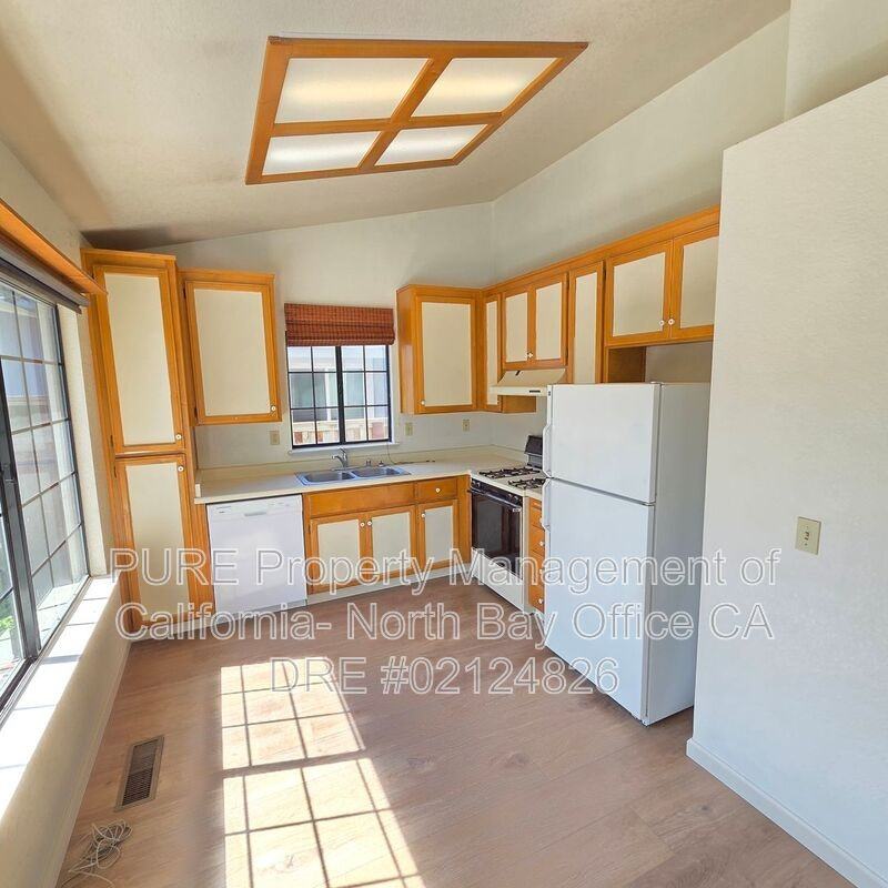 869 Maria Dr - Photo 6 of 18