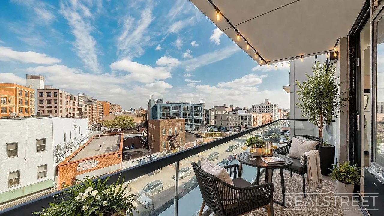 594 Bushwick Ave #406 - Photo 7 of 10