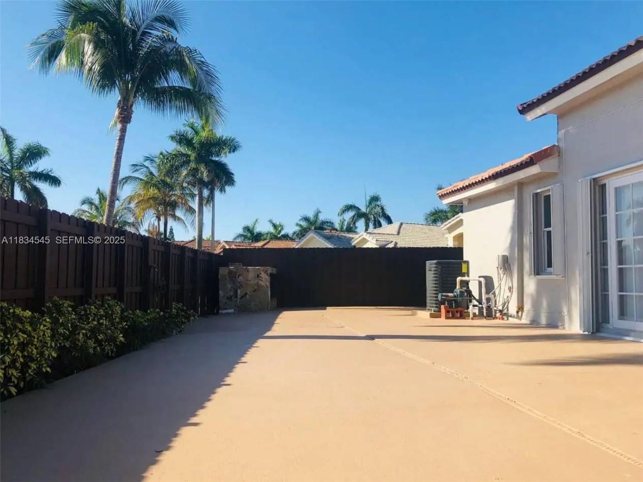 13108 Northwest 10th Lane - Photo 6 of 14