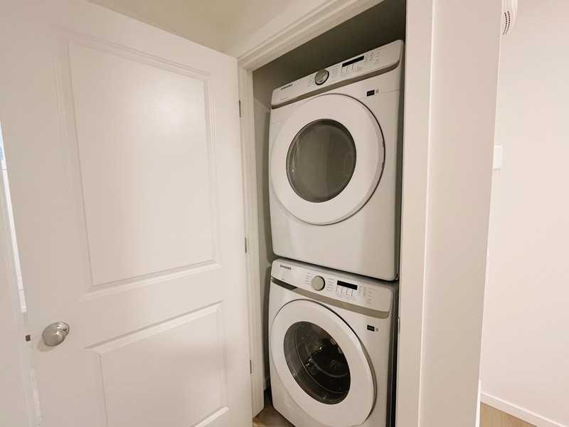 3435 169 St Sw - Photo 4 of 13