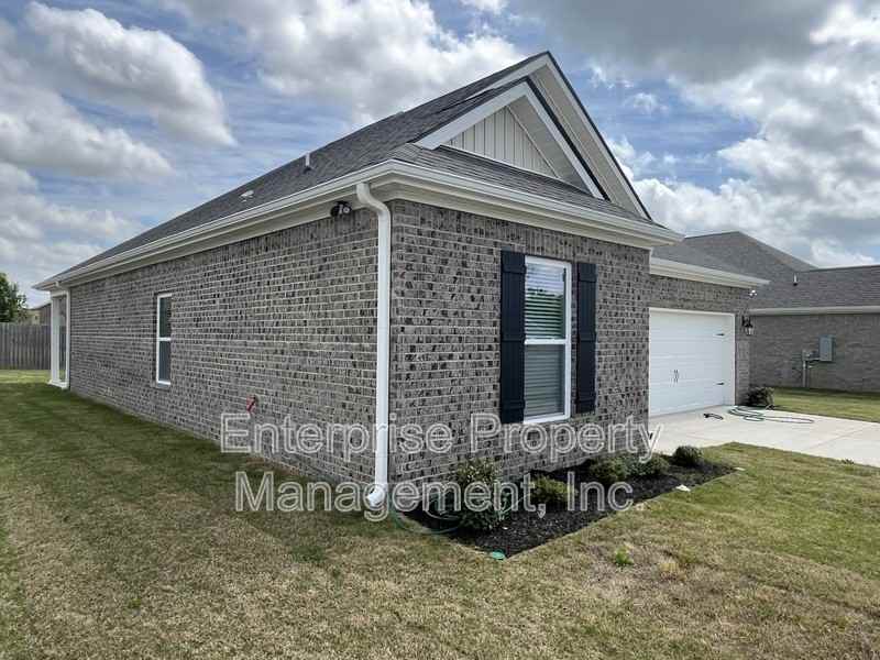 265 Kipling Dr - Photo 4 of 22