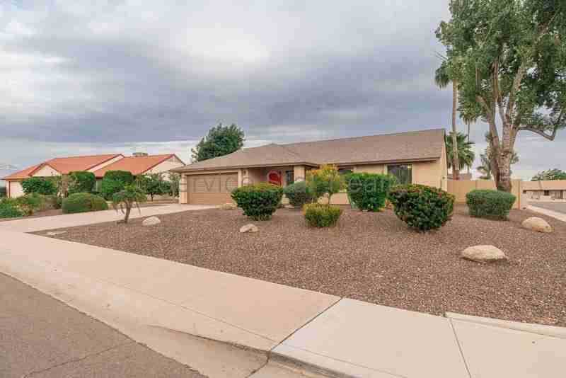 6409 E Grandview Dr - Photo 3 of 22