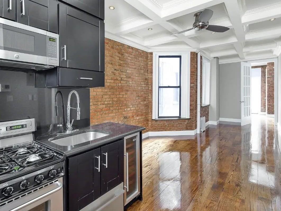 5 W 103rd St #1E - Photo 3 of 7