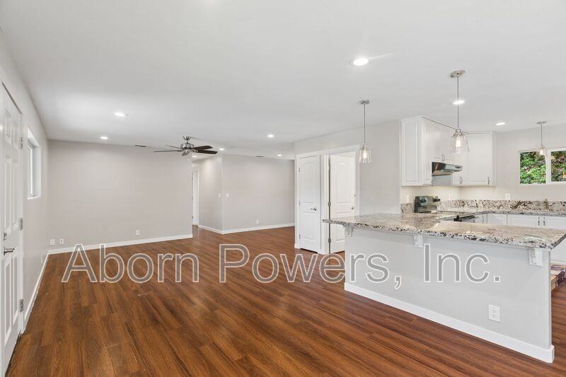 2760 Coloma St #15 - Photo 3 of 20