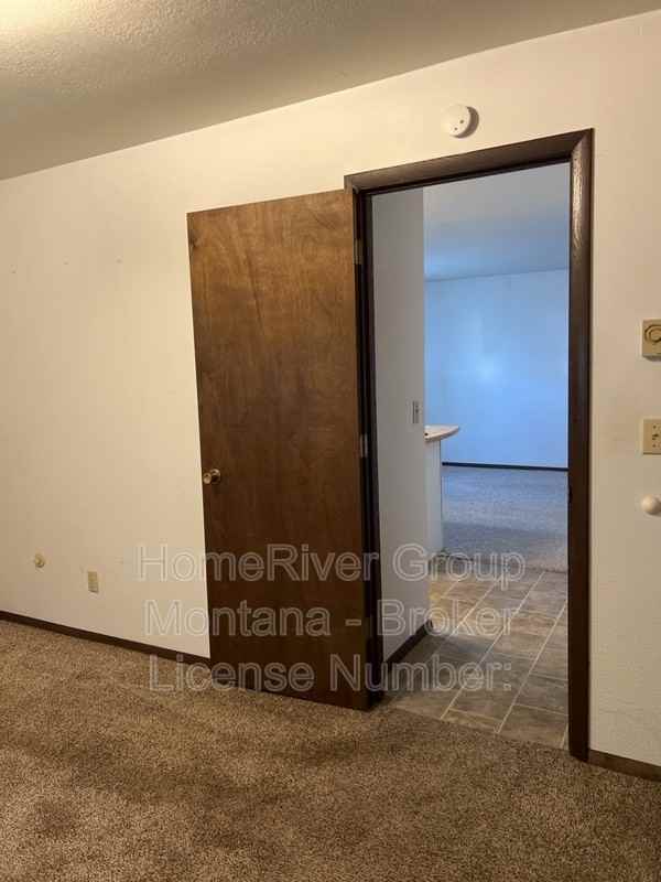 1321 S 2nd St W #4 - Photo 4 of 6