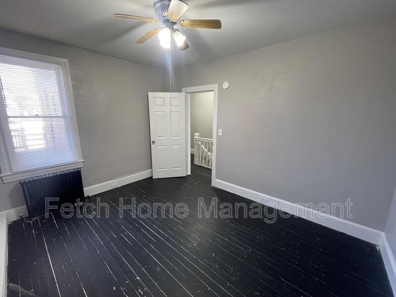 631 Roosevelt Ave #2 - Photo 6 of 14