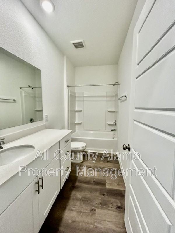 4153 Bermuda Ln - Photo 7 of 13