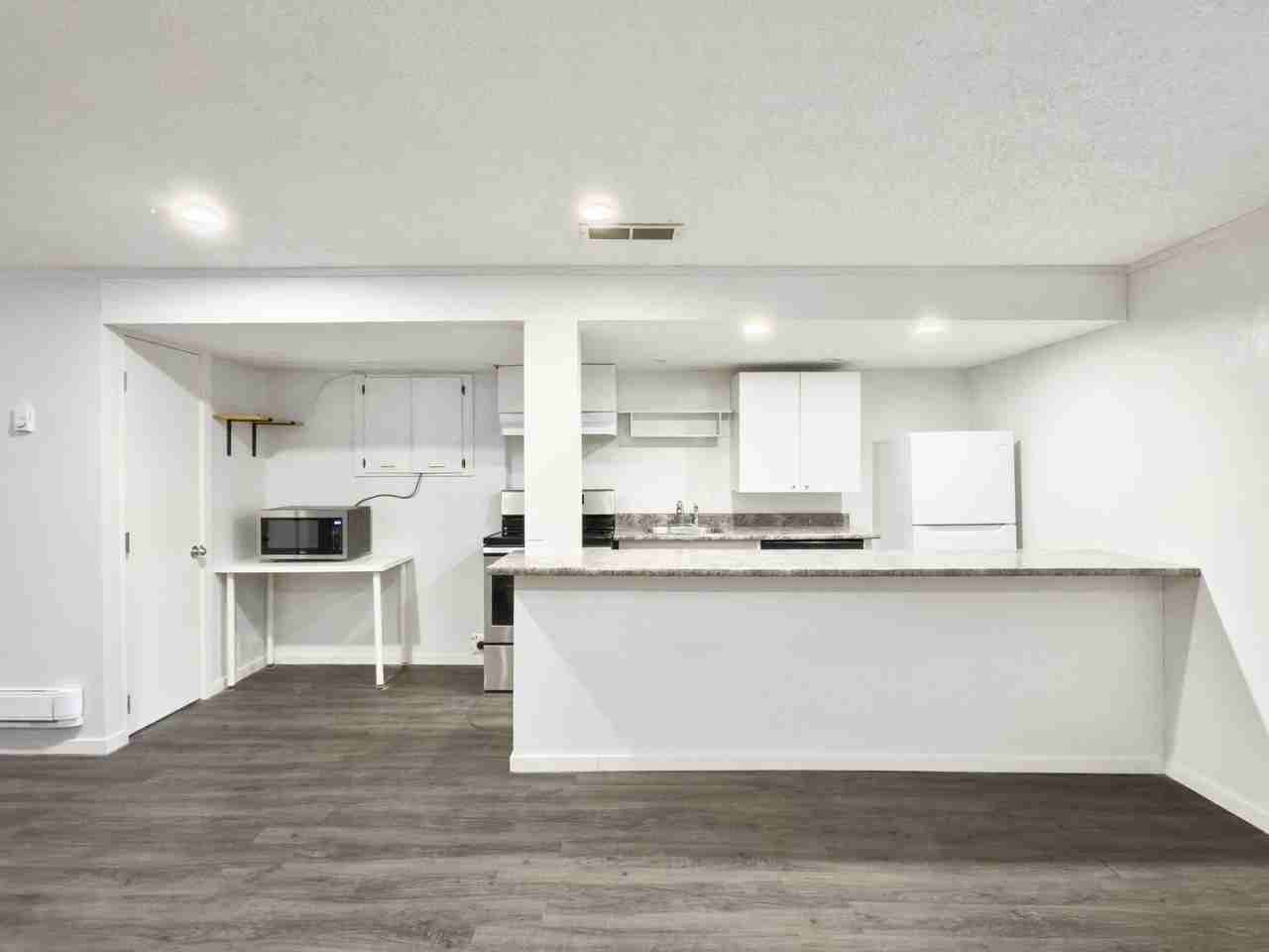 63 Woodglen Close SW, Calgary - Photo 2 of 12