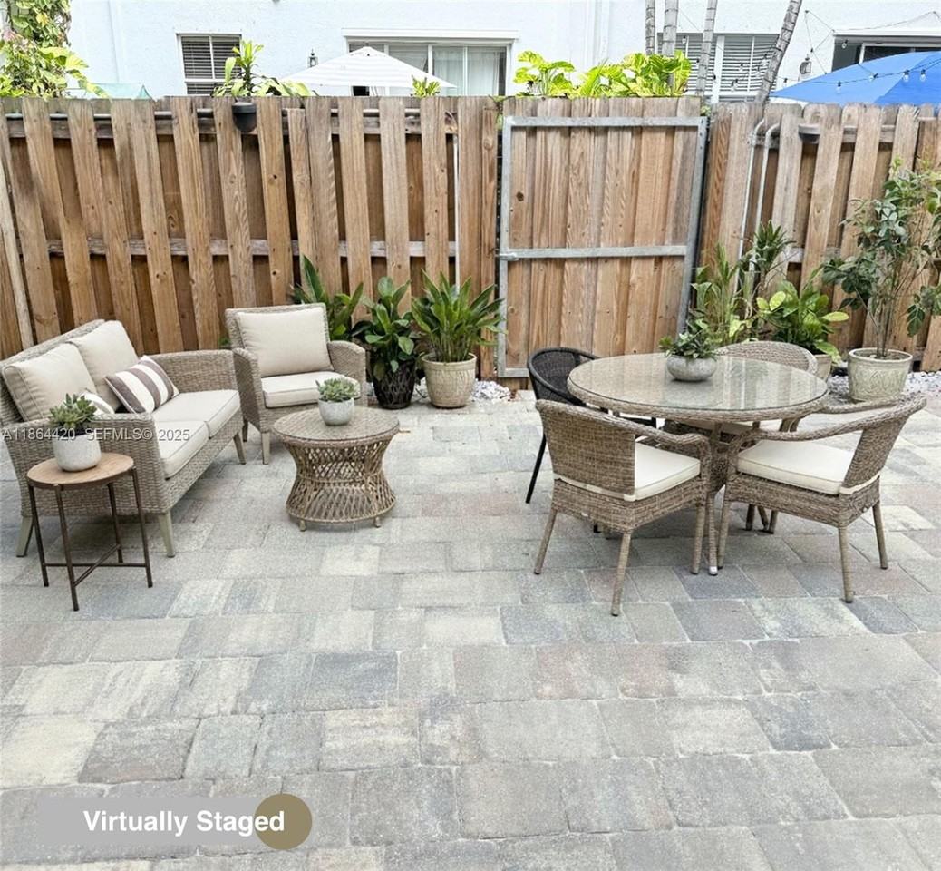 7862 Northwest 109th Path - Photo 3 of 38