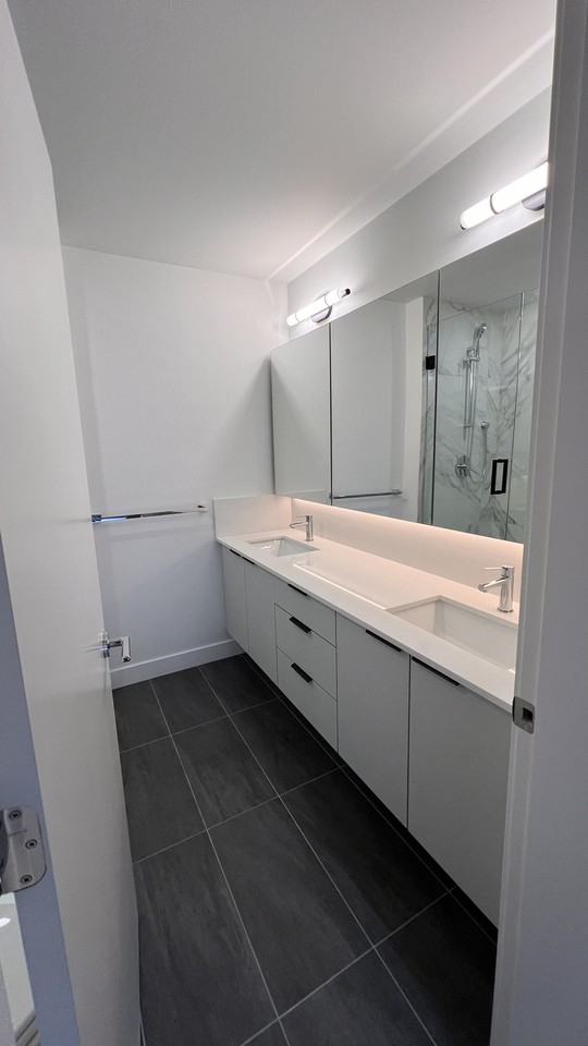 7728 119A St - Photo 6 of 11