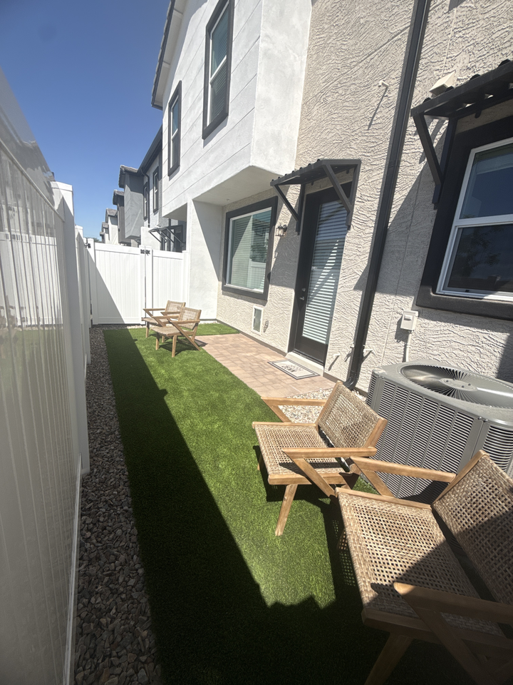 Zenn Skyview - Photo 3 of 21