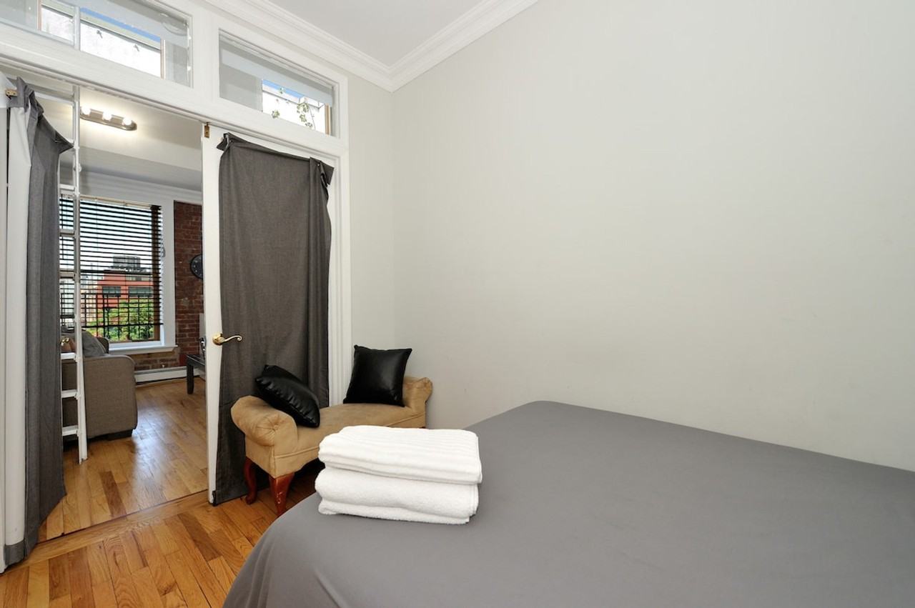 468W W 47th St #1323964P - Photo 2 of 18