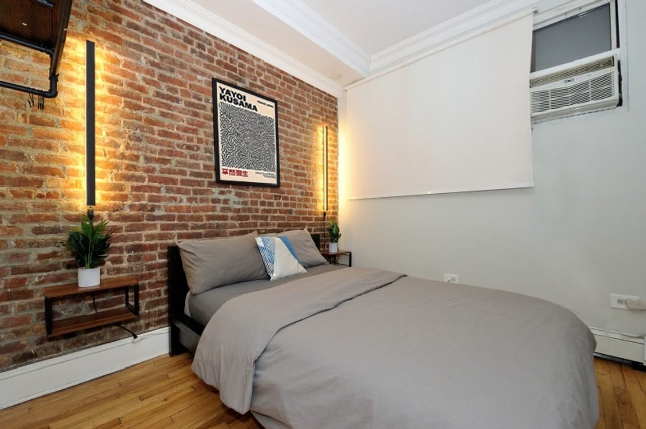 468W W 47th St #1323964P - Photo 6 of 18