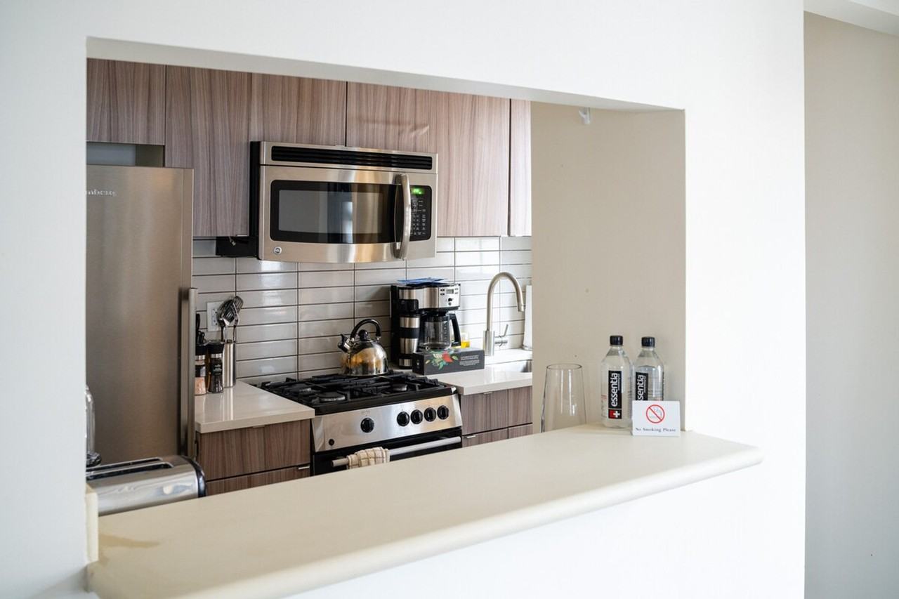 337 E 50th St #1514895P - Photo 5 of 22
