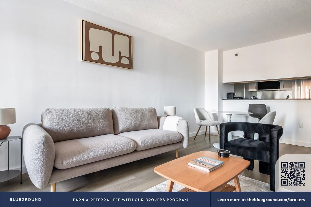 1 Devonshire Pl #1283 - Photo 4 of 31