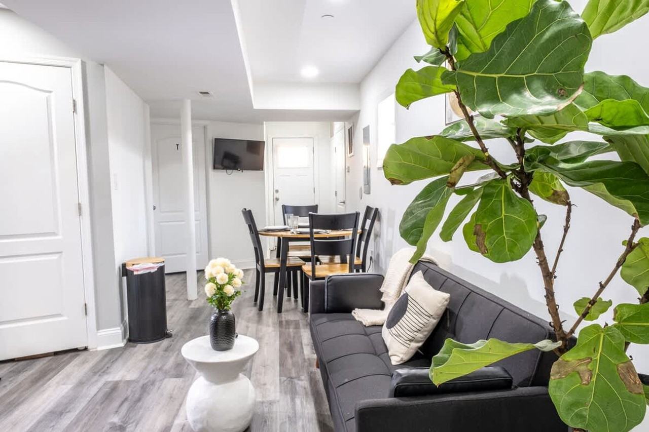 45 Rhode Island Ave Ne #1388280P - Photo 4 of 39