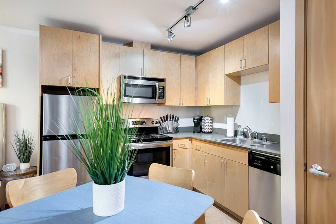 2820 17th Ave S #1284569P - Photo 7 of 31