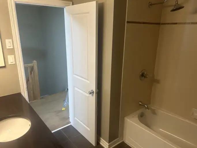 511 Strasbourg St - Photo 6 of 15