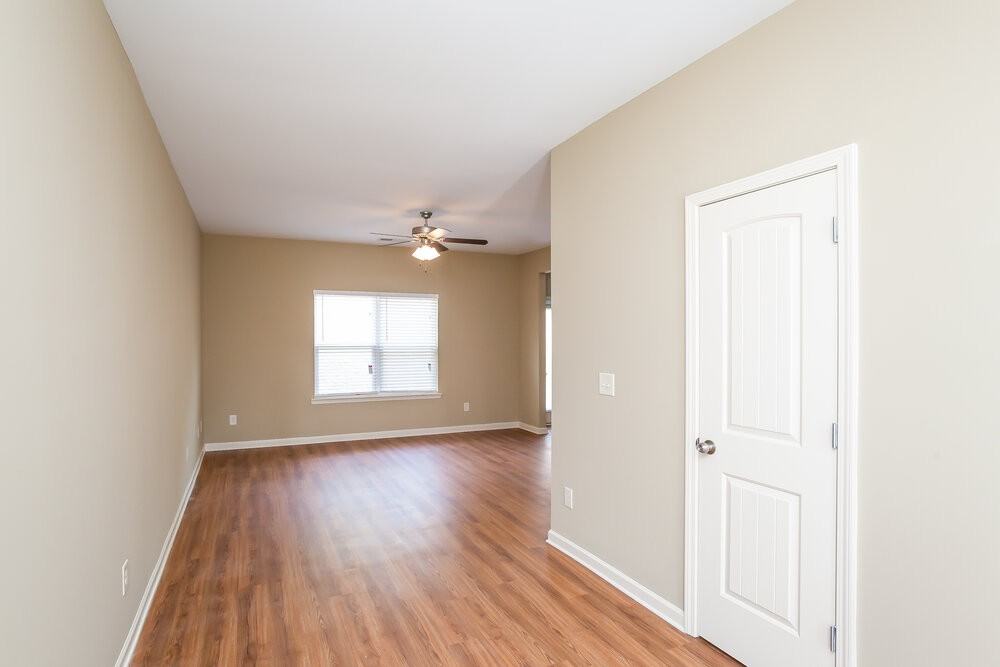 124 Hill Crest Cir - Photo 2 of 16