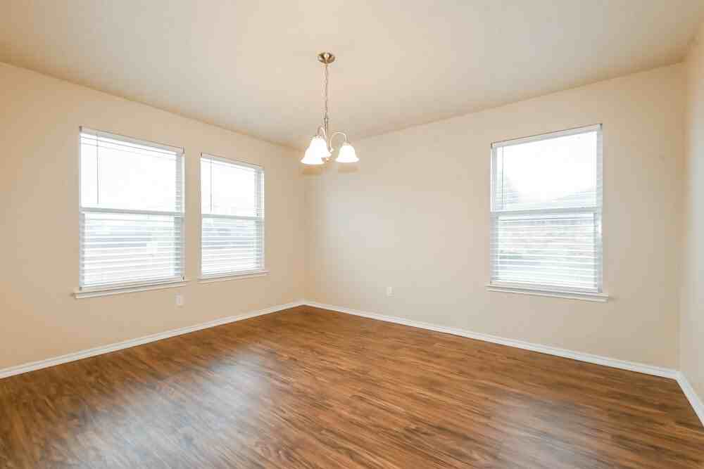 604 Snowy Orchid Ln - Photo 6 of 17