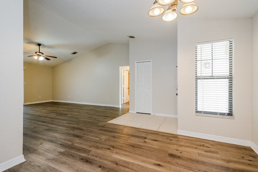 1125 Covington St - Photo 7 of 16