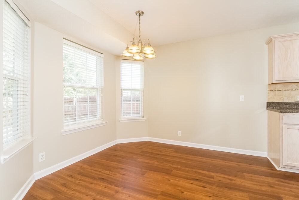 7113 S Hampton Blvd - Photo 5 of 18