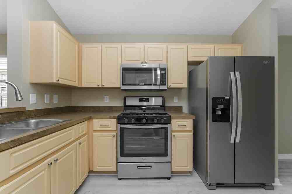 6719 Summer Cove Dr - Photo 7 of 16