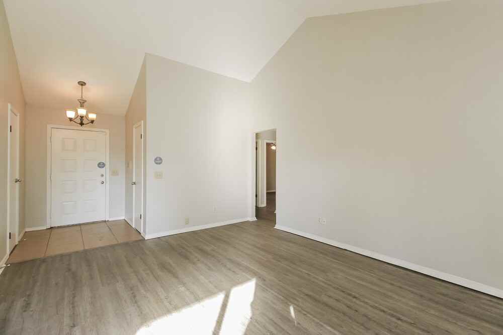 1808 Se 13th St - Photo 5 of 22