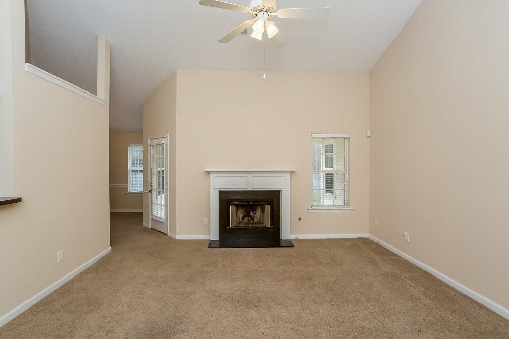 325 Grover Turner Way - Photo 3 of 15