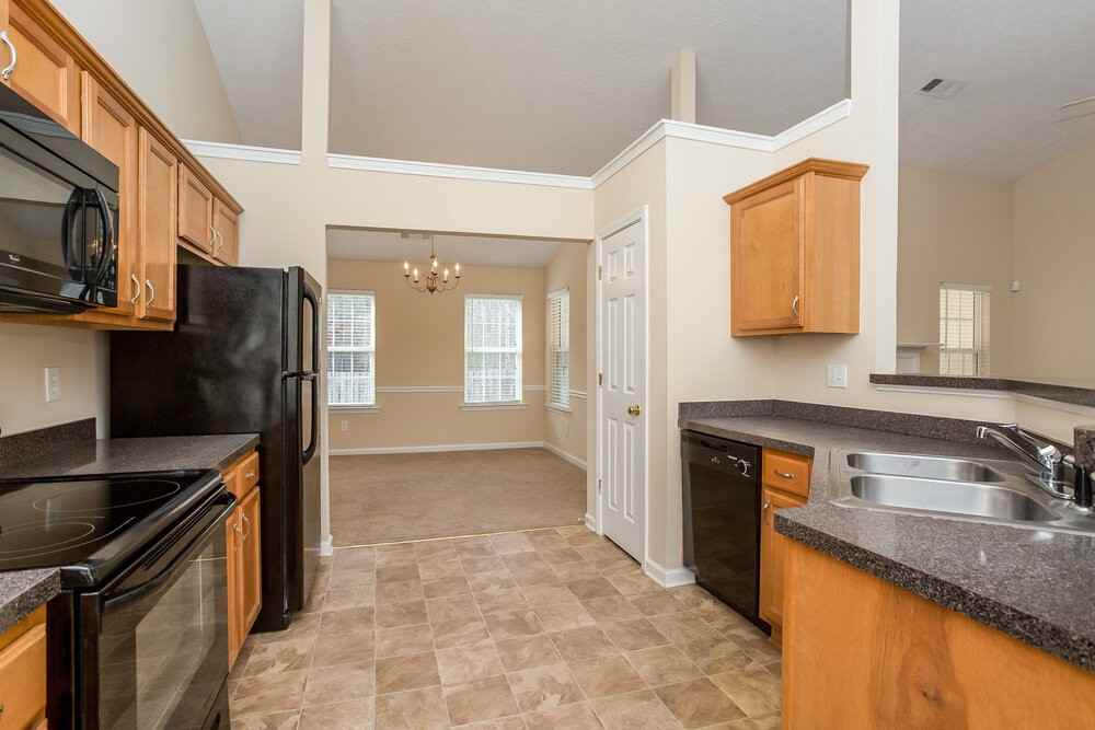 325 Grover Turner Way - Photo 6 of 15