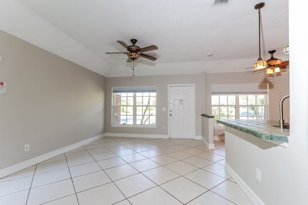 5537 Pebble Brook Ln - Photo 3 of 14