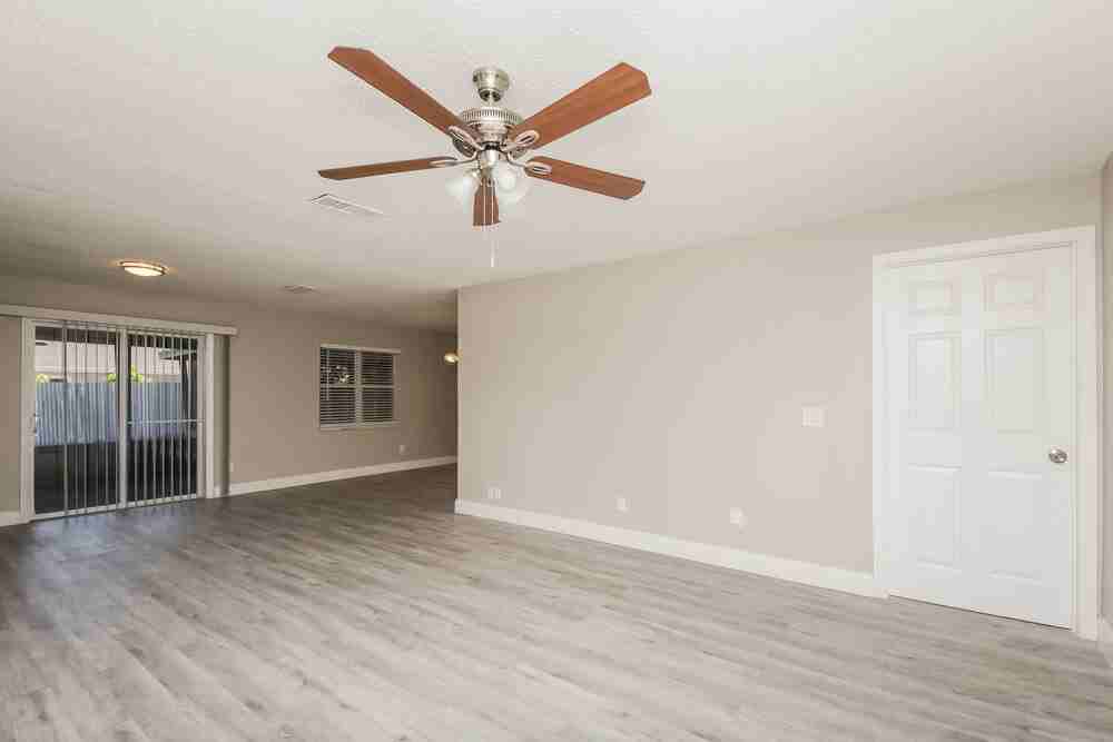 2022 Valencia Cir - Photo 5 of 16