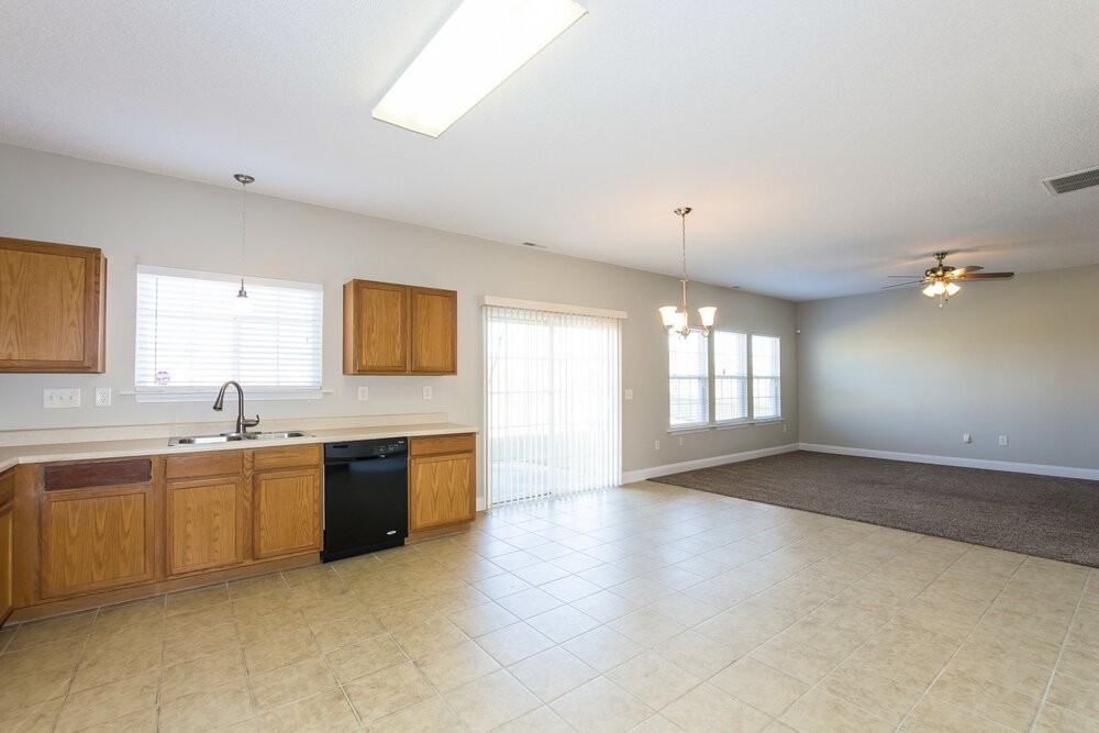 13669 Coram Pl - Photo 5 of 18